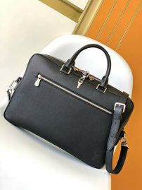 Picture of LV Mens Bags _SKUfw144003003fw